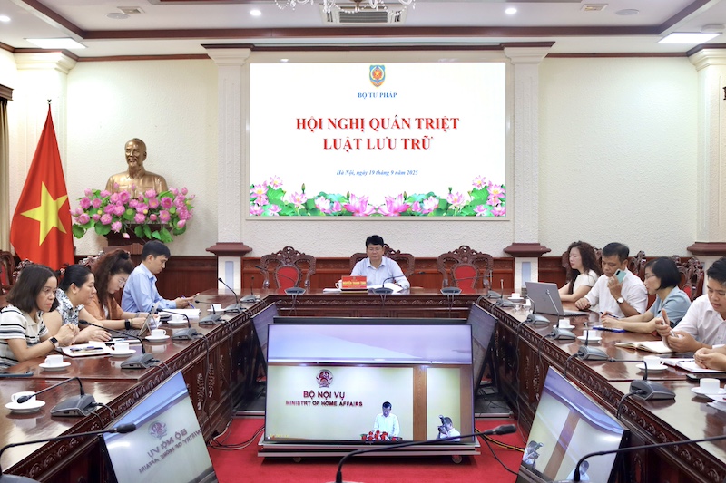 Hội nghị trực tuyến toàn quốc phổ biến Luật Lưu trữ năm 2024